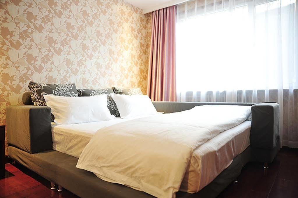 East Sacred Hotel Beijing Exterior photo