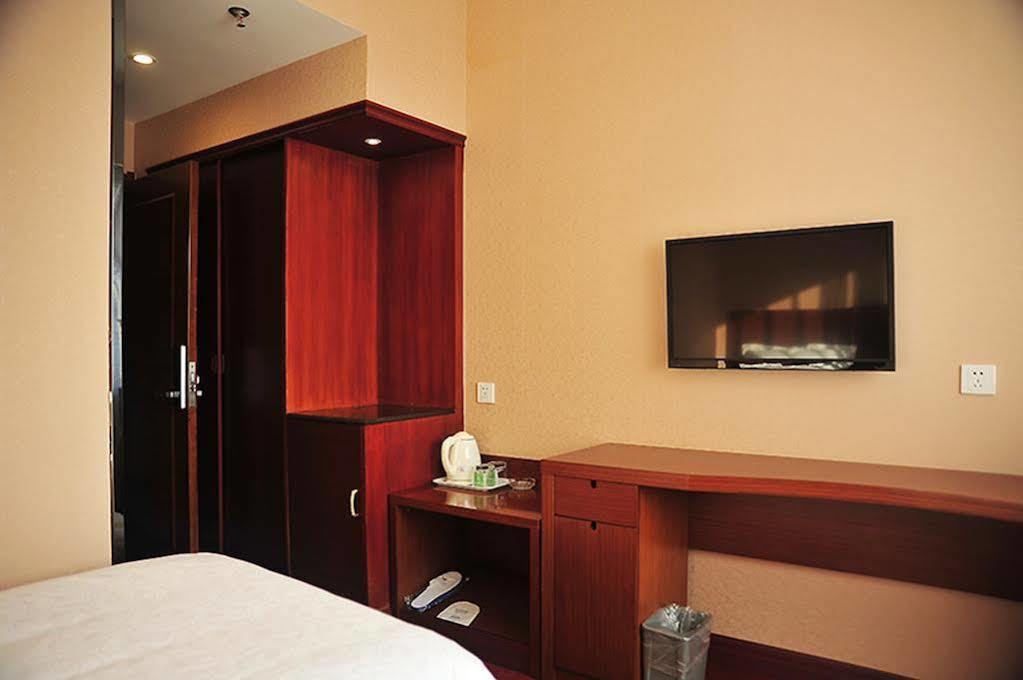 East Sacred Hotel Beijing Exterior photo